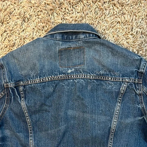 Levi’s Women Original Trucker Med/Dark Wash Jean Jacket Size Small - Picture 7 of 9
